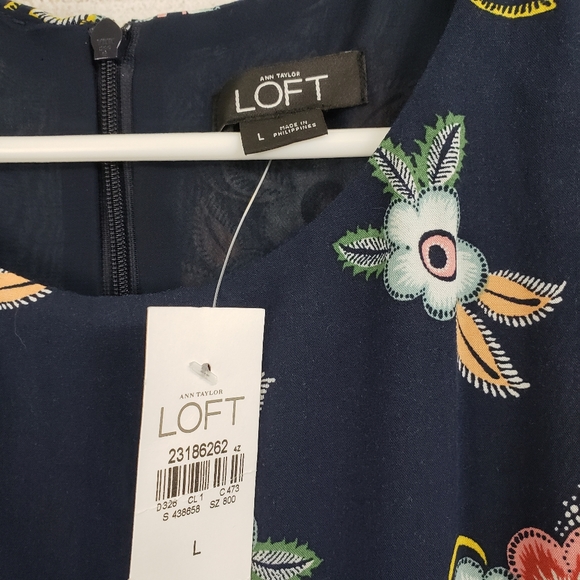 Ann Taylor Loft Navy Blue Floral Romper - Picture 3 of 3